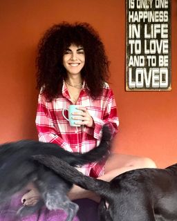 Maria Solomou feet photo thumbnail