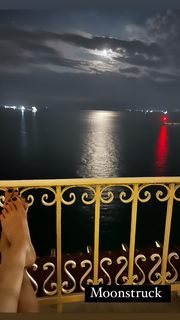 Maria Solomou feet photo thumbnail