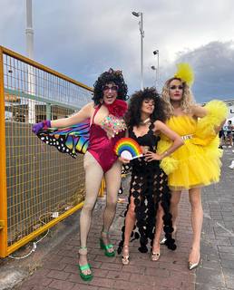 Maria Solomou feet photo thumbnail