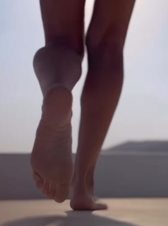 Maria Solomou feet photo thumbnail