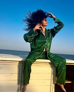 Maria Solomou feet photo thumbnail