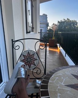 Maria Solomou feet photo thumbnail