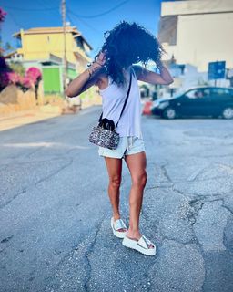Maria Solomou feet photo thumbnail