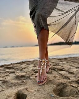 Maria Solomou feet photo thumbnail
