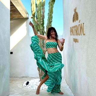 Maria Solomou feet photo thumbnail