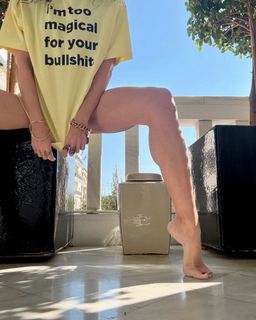 Maria Solomou feet photo thumbnail