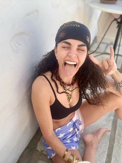 Maria Solomou feet photo thumbnail