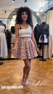 Maria Solomou feet photo thumbnail