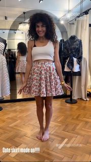 Maria Solomou feet photo thumbnail