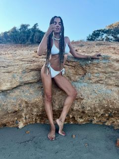 Maria Solomou feet photo thumbnail