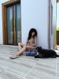 Maria Solomou feet photo 3