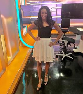 Maria Taylor feet photo thumbnail