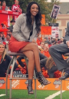 Maria Taylor feet photo thumbnail