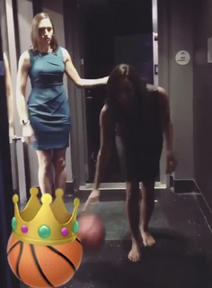 Maria Taylor feet photo thumbnail