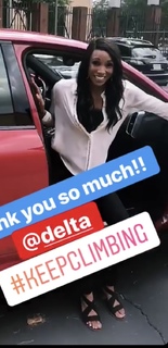 Maria Taylor feet photo thumbnail