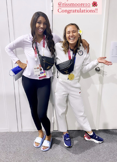 Maria Taylor feet photo thumbnail