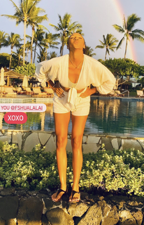 Maria Taylor feet photo thumbnail