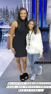 Maria Taylor feet photo thumbnail