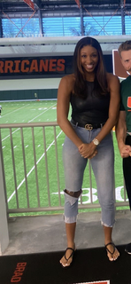 Maria Taylor feet photo thumbnail