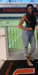 Maria Taylor feet photo thumbnail