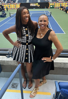 Maria Taylor feet photo thumbnail