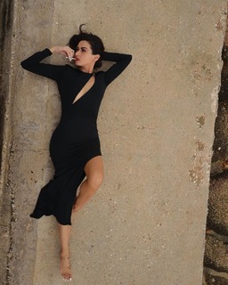 Maria Tzineri feet photo 15