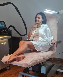 Maria Tzineri feet photo 11