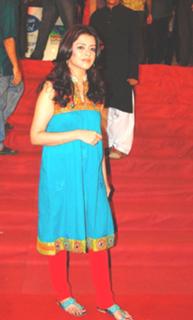 Maria Wasti feet photo 2