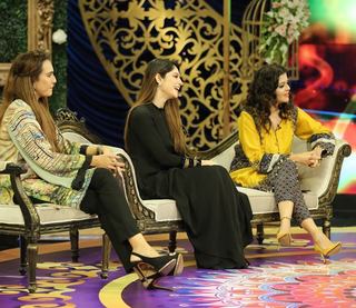 Maria Wasti feet photo 15