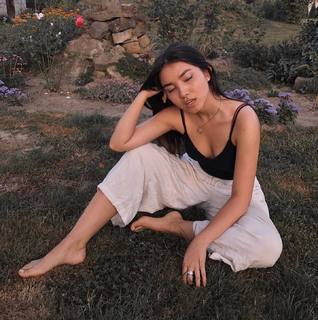 Maria Zhang feet photo 13