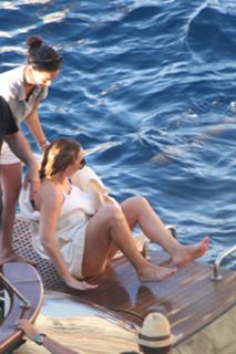 Mariah Carey feet photo thumbnail