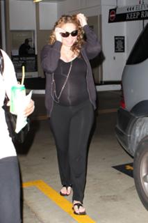 Mariah Carey feet photo thumbnail