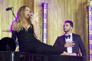 Mariah Carey feet photo thumbnail