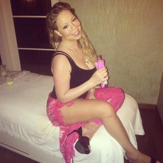 Mariah Carey feet photo thumbnail