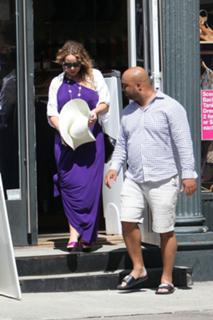 Mariah Carey feet photo thumbnail