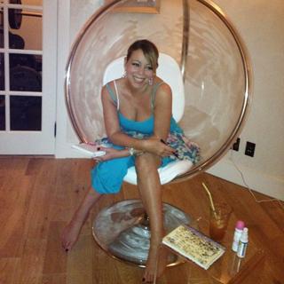 Mariah Carey feet photo thumbnail