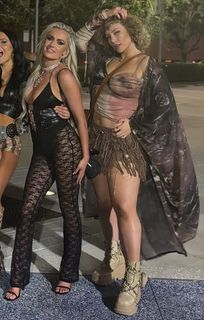 Mariah May feet photo thumbnail