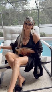 Mariah May feet photo 15