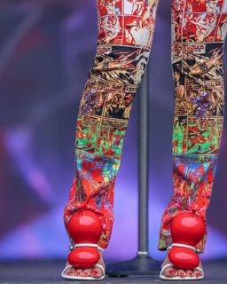 Mariah the Scientist feet photo thumbnail