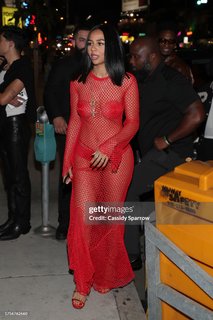 Mariah the Scientist feet photo thumbnail