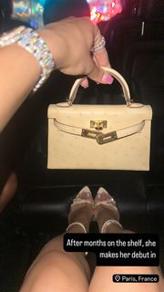 Mariah the Scientist feet photo thumbnail