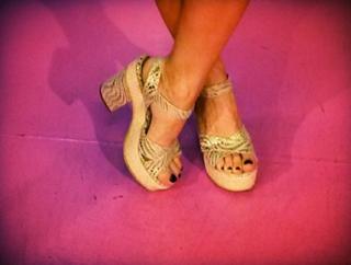 Mariana Brey feet photo thumbnail
