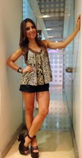 Mariana Brey feet photo thumbnail