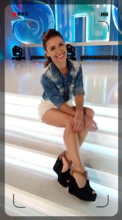 Mariana Brey feet photo thumbnail