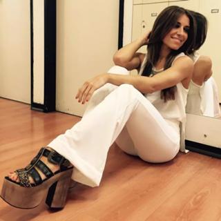 Mariana Brey feet photo thumbnail