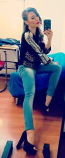 Mariana Brey feet photo thumbnail