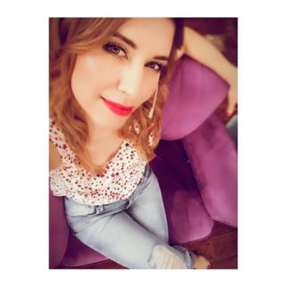 Mariana Brey feet photo thumbnail