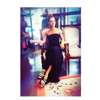 Mariana Brey feet photo thumbnail