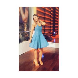 Mariana Brey feet photo thumbnail