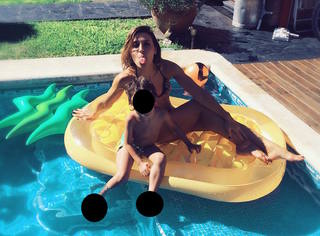 Mariana Brey feet photo thumbnail